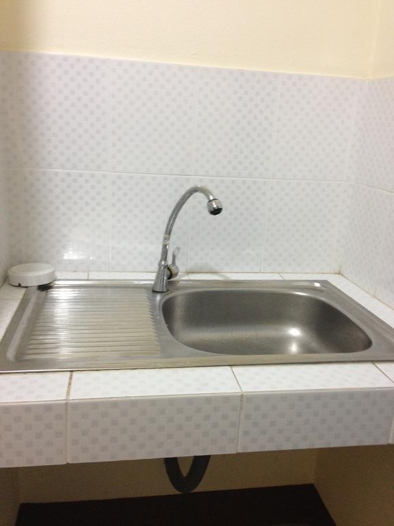 Chitra Suite Pattaja Szoba fotó